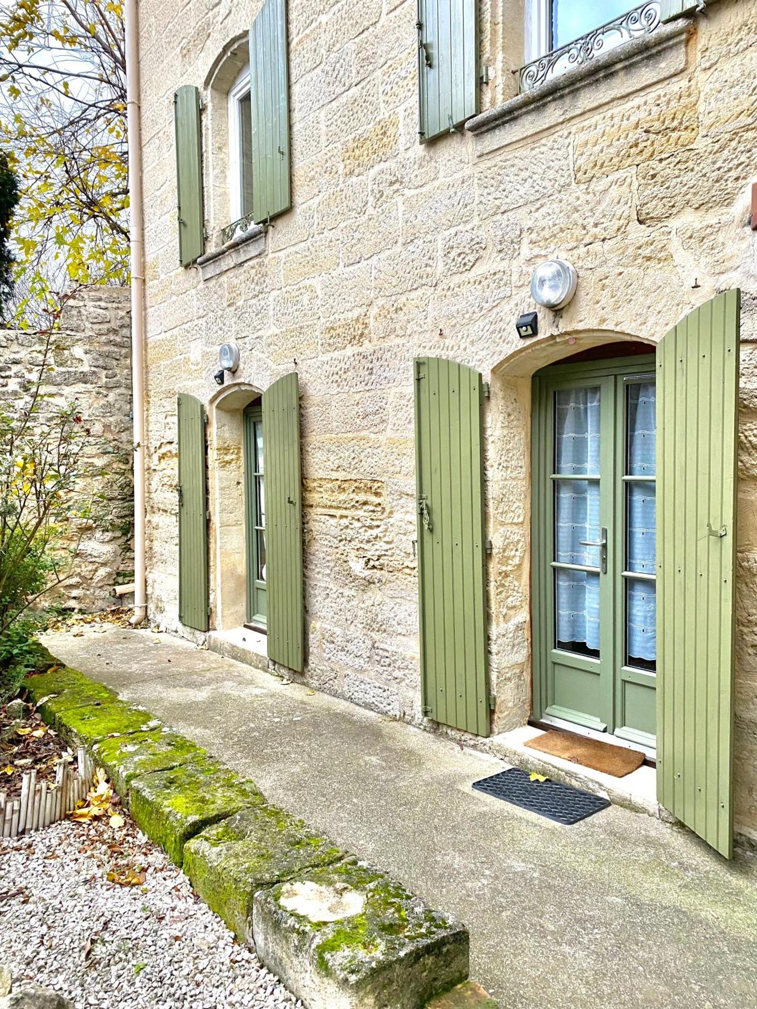 Petit Loft Sur Jardin En Centre-Ville Uzès Exterior foto